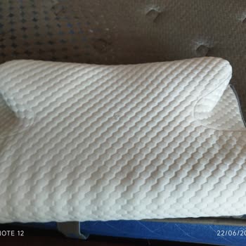 Hepsiburada'da Açık Paketli Yastığın Kötü Kokusu Ve Boyun Ağrısı Nedeniyle İade Reddi