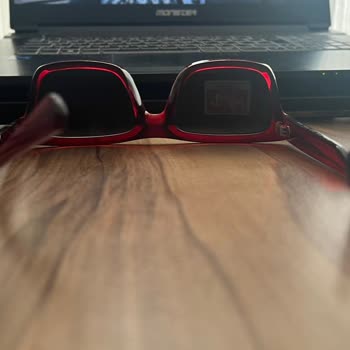 Defolu Rayban RB4396 Gözlüğü İçin Hızlı Değişim Talebi