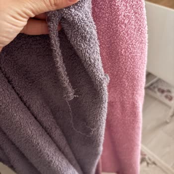 Rocco Home Bornoz Takımının Üç Ayda Kalitesizliği Ve Aşırı Tüy Dökmesi