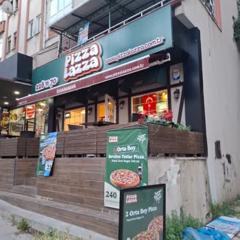 PizzaLazza Şile Şubesinde Aileyi Rencide Eden Kaba Ve Agresif Davranış