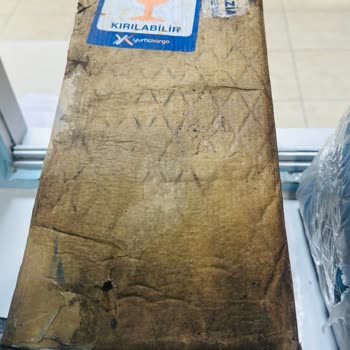 Karaman Yurtiçi Kargo Şubesinde Kırılabilir Etiketli Pakette Hasar Ve Ücret İadesi Talebi