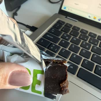 Züber Meyve Bar Ürününün İçindeki Beyaz İplik Oluşumu