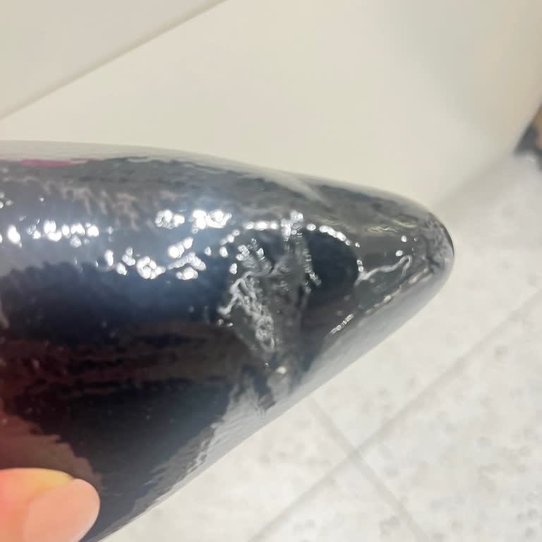 Üç Noktada Hızlı Ezilen Ayakkabıya Değişim Ve İade Talebi