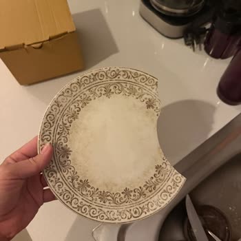 Kırık Gelen Yemek Takımı İçin Hızlı Çözüm Ve Değişim Talebi