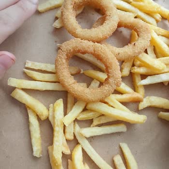 Siparişte Yanlış Ve Eksik Ürünler, Küçük Patates Ve Eksik Hamburger