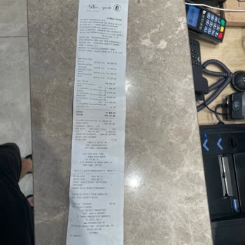 Ceketteki Dikiş Hatası Ve Mağazanın İlgisiz Tutumu