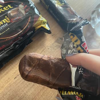 Eti Browni Intense Ürününün Beyazlamış, Bozulmuş Ve Sağlıksız Durumu
