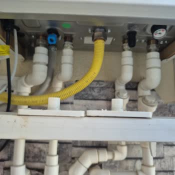 Warmhaus E** Kombimde Su Basıncı Düşüyor, Su Gelmiyor Ve Aşırı Sıcak