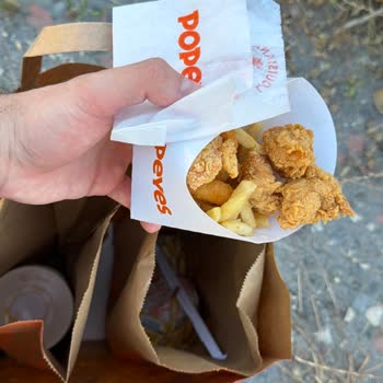 Popeyes'te Kova Boy Patates Yerine Küçük Patates Verilmesi Ve Ücret İadesi Talebi