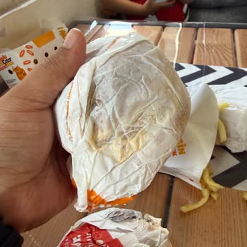Karabük’te Burger King Siparişinde Ezilmiş Ürünler Ve Haksız Termal Çanta Ücreti