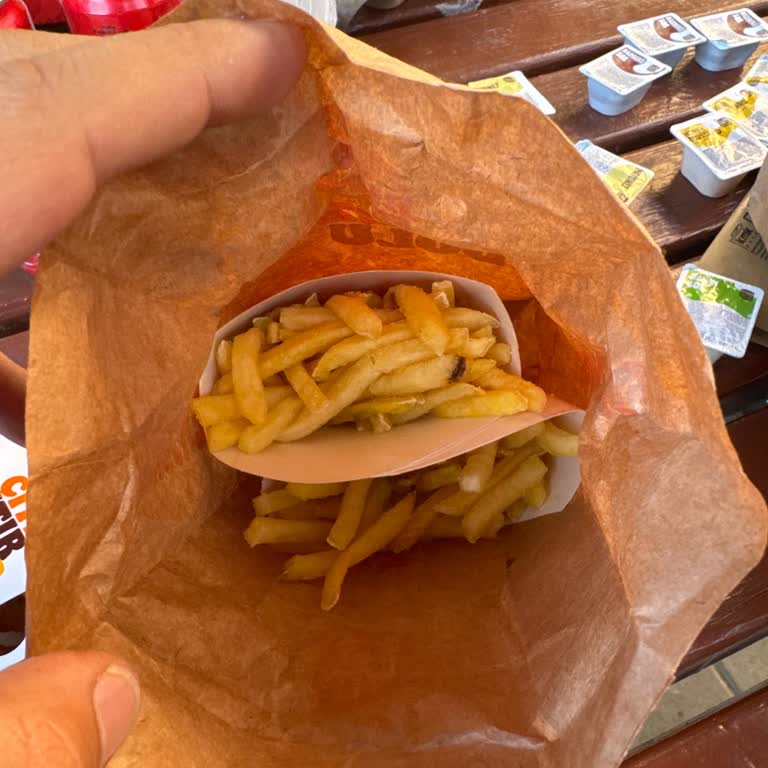 Soğuk Ve Eksik Gelen Burger King Siparişine Ücret İadesi Talebi
