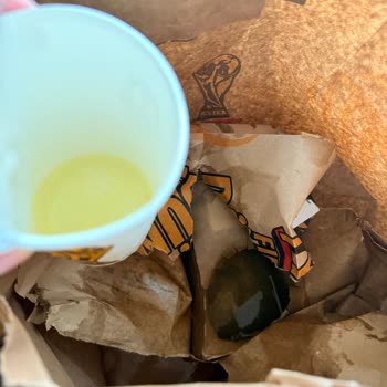 Kapıya Bırakılan McDonald's Siparişinde Sıvı Dökülmesi Ve İade Reddi