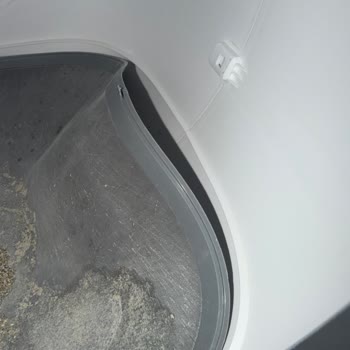 Yasomi Akıllı Kedi Tuvaleti Plastik Parçası Yerinden Çıkıyor Ve Garanti Kapsamı Red Edildi