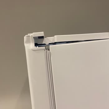 Hasarlı Derin Dondurucu İçin Değişim Talebi Ve Cevap Bekleniyor