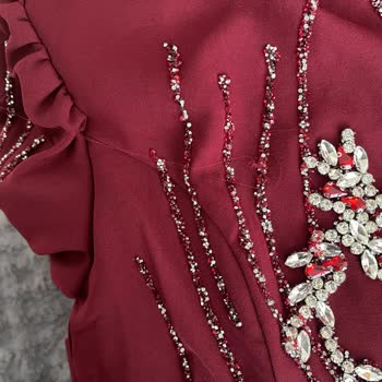 Modaselvim'den Çekilmiş Dikiş Ve Kalitesiz Yapışkanlı Ayıplı Elbise İade Talebi