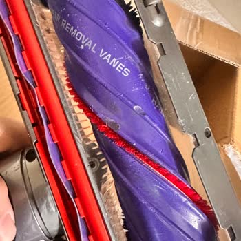 Dyson V12 Ücretli Bakım Hizmetinde Yüzeysel Temizlik Ve Kalite Eksikliği
