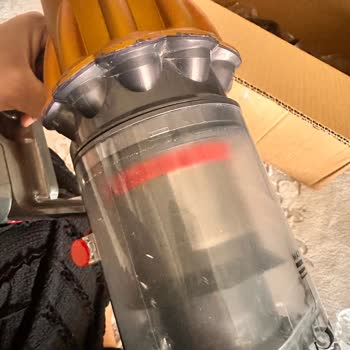 Dyson V12 Ücretli Bakım Hizmetinde Yüzeysel Temizlik Ve Kalite Eksikliği