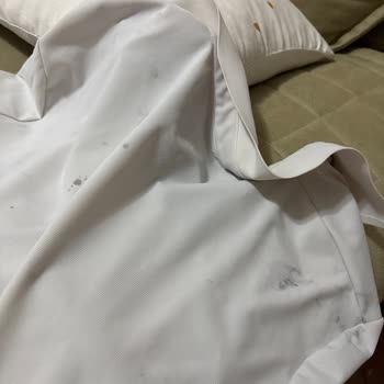 Üretim Hatası Olan T-Shirt’te Renk Atlama Ve Etiket Kesimi Nedeniyle İade Reddi