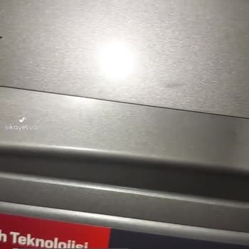 Arçelik Makine Gri Parlak Boyası Kalktı Altındaki Mat Boya Çıktı