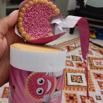 Eti Cin Çilek Soslu Bisküvi Paketi Açıldığında Parça Eksikliği Güveni Sarsıyor
