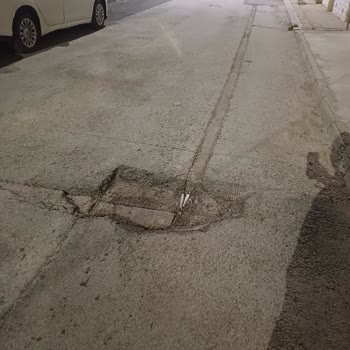 Fiber Altyapı Çalışması Sonrası Bozulmuş Yol Ve Derin Çukurlar