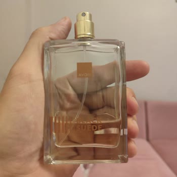 Alınan Avon Suede Parfüm Testerin Kokusundan Farklı Ve Tütün Kolonyası Gibi