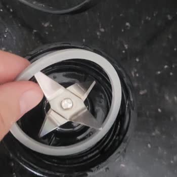 Tefal Blender'da Çıkan Lastik, Kesilme Riski Ve Garanti Reddi