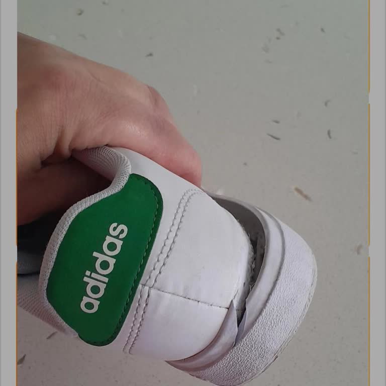 Adidas Çocuk Ayakkabısının Tabanı Çıkınca Trendyol Yardım Etmedi