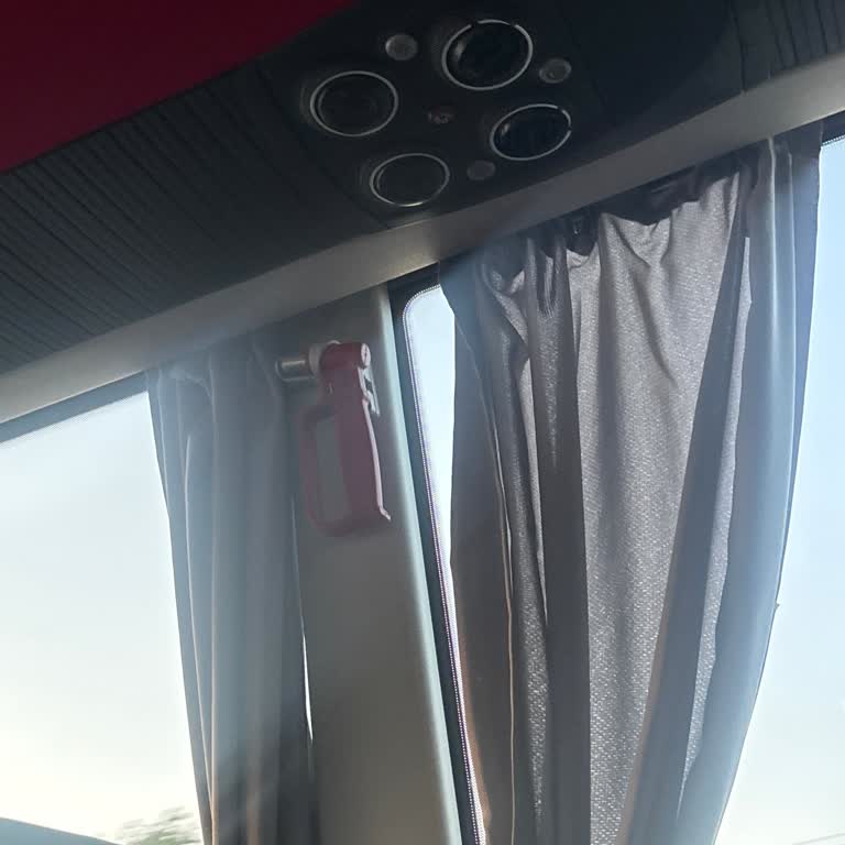 Aşırı Soğuk Klima Ve Şoför Muavin İhmaline Karşı Yolcu Şikayeti