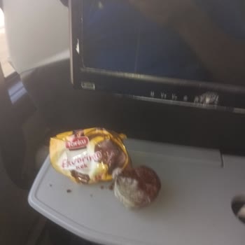 Küflü İkram Ve Sorumluluk Reddi