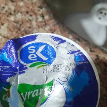 Ayranda Görülen Kurt Ve Larvalar İçin Şirketten Cevap Gelmedi