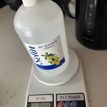 Selin Kolonya 1 Litre Paketinde 100 Gram Üstü Eksik Dolum