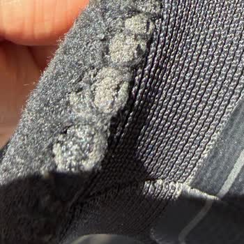 Yüksek Fiyatlı Skechers Ayakkabısında Kısa Sürede Üretim Hatası