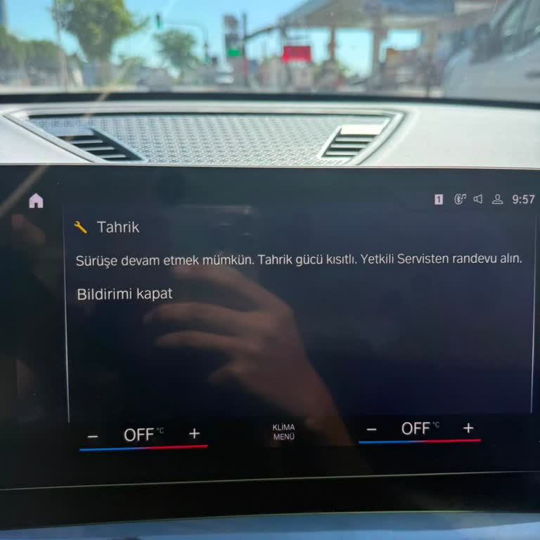 BMW Serviste Parça Teslim Tarihi Belirsizliği Ve İkame Araç Eksikliği