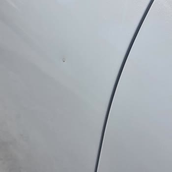 Servis Aracımın Sağ Arka Kapısına Göçük Ve PPF Yırtığı Verdi, Sorumluluğu Reddetti