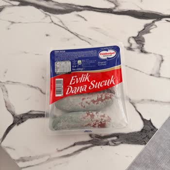 BİM Feriköy Şubesinde Küflenmiş Sucukla Karşılaşıldı