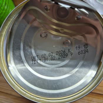 Superfresh Konserve İçinde Belirsiz Siyah Madde Ve Cevapsız Müşteri Hizmetleri