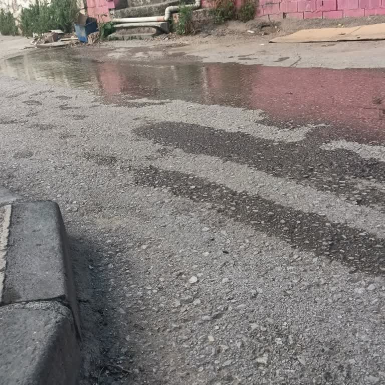Kumlu Sokakta Kanalizasyon Taşması Sağlığı Tehdit Ediyor