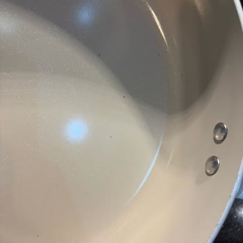 Schafer Seramik Setinin Kaplaması Atdı, Sağlık Açısından Endişe Ve İade Talebi