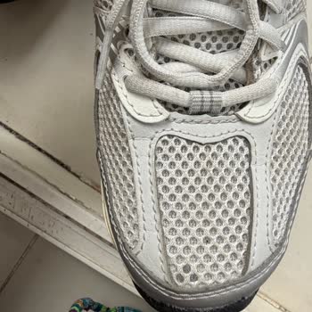 A101'de New Balance 530 Ayakkabısının İç Filelerinde Hızlı Aşınma Ve İade Talebi