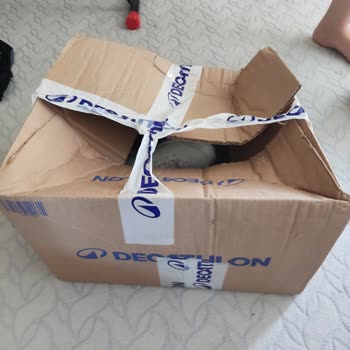 Açılmış Ve Hasarlı Kargo Nedeniyle Eksik Ayakkabı Şikayetim