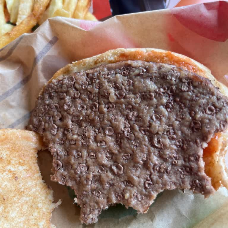 Çiğ Et Ve Soğuk Soğan Halkası: Burger King’de Hijyen Ve Kalite Sorunu