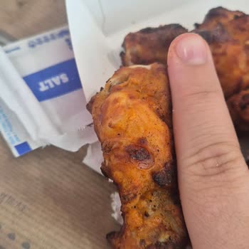 Sbarro Şubesinde Yanlış Kanat Ve Bayat Pizza Ücret İadesi Talebi