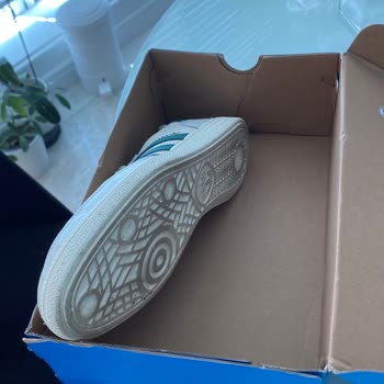 Kullanılmış Yeni Adidas Ayakkabı Satışı İçin Faizli İade Talebi