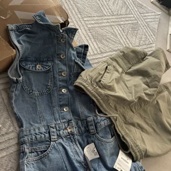 Zara'dan Gelen Kargo Asansörde Bırakıldı, Paketi Açıldı Ve Ürünler Eksik