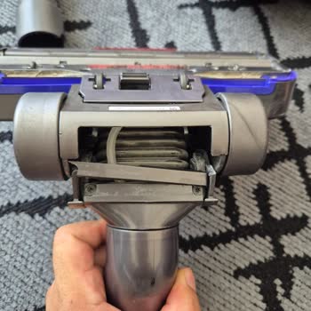 Dyson Multi Floor 2 Pneumatik Başlığının Erken Kırılması Ve Düşük Kalite