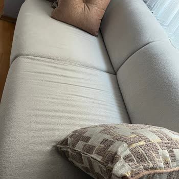Kumaş Sarkması Ve Mağaza İlgisizliği