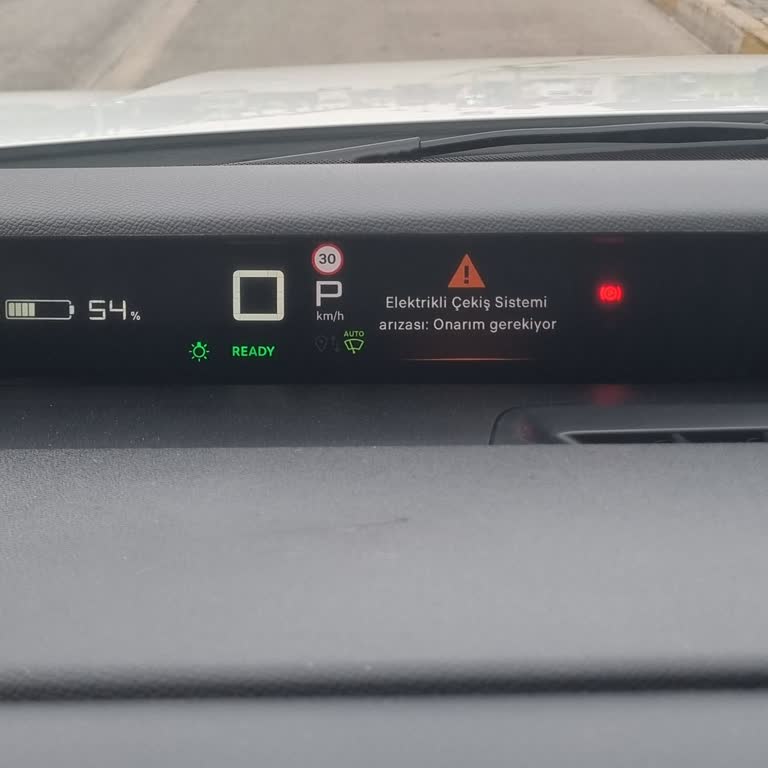 Sıfır Kilometrede Tekrarlayan Elektrikli Çekiş Arızası Ve Soğutma Sızıntısı, Araç Değişimi Talebi