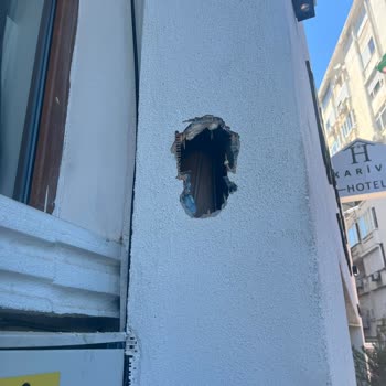 Altus Klimanın Montajı İçin Ek Usta Masrafı İstendi Ve Duvar Zarar Gördü
