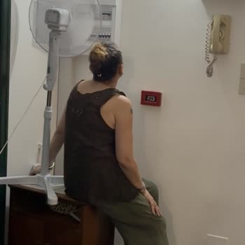 Şalter Atıyor, Pano Isındı, Banyoda Mahremiyet Sorunu, Başka Otel Almak Zorunda Kaldık